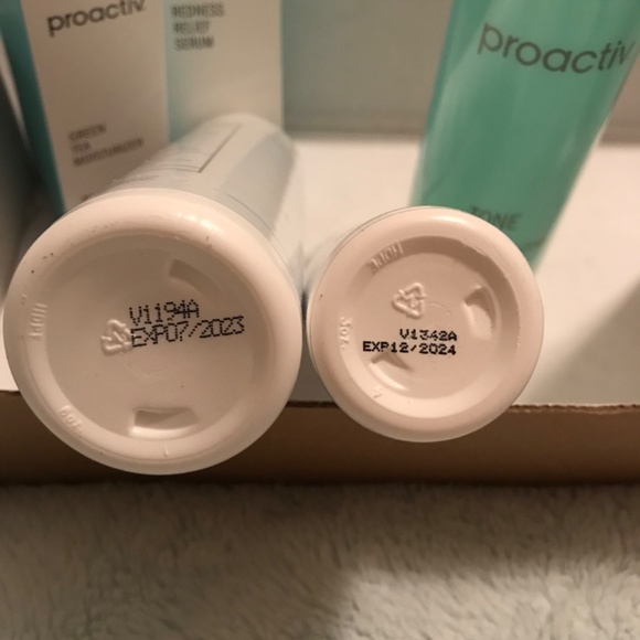 Proactiv set - Picture 2 of 2